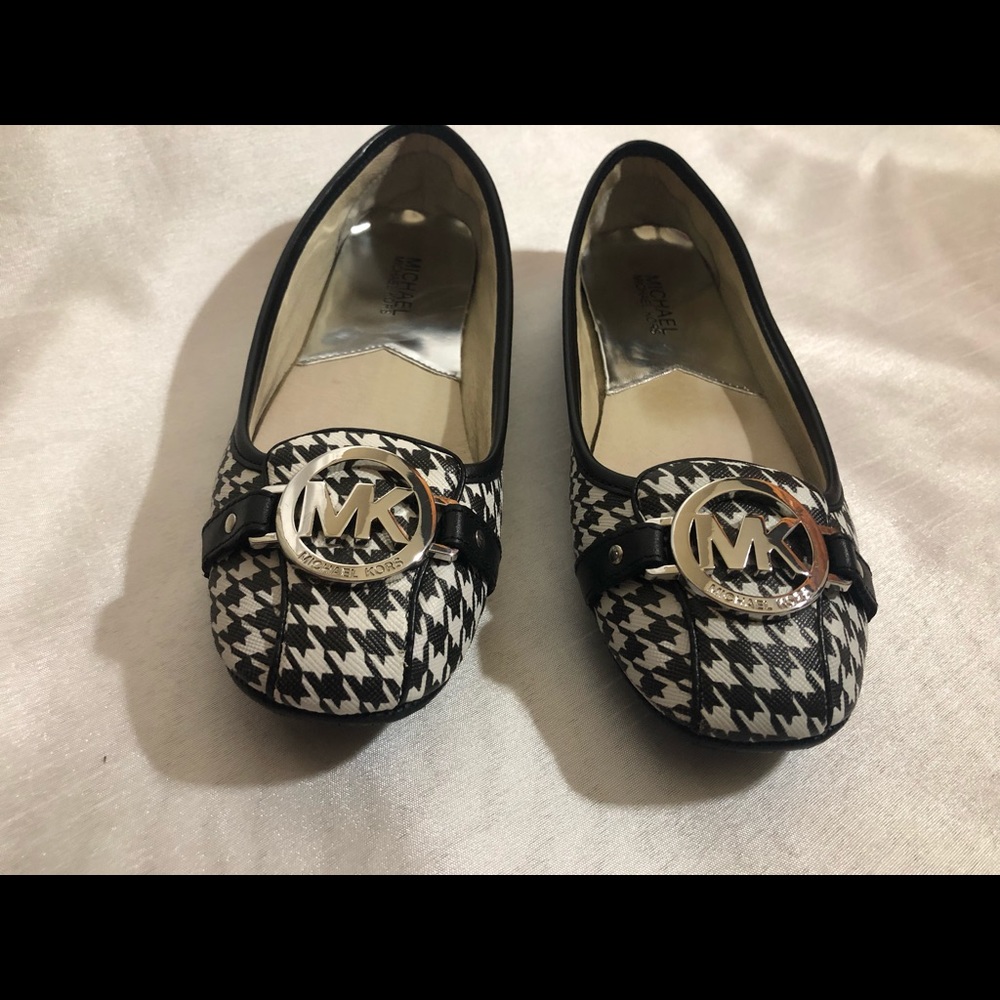 Michael Kors - Picture 2 of 5